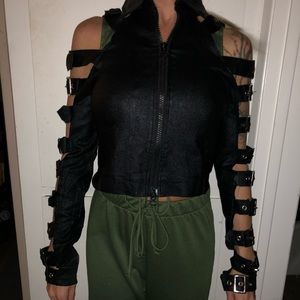 Crop jacket with buckle sleeve